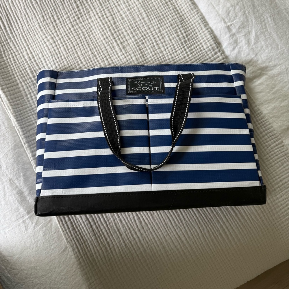 Scout Tote